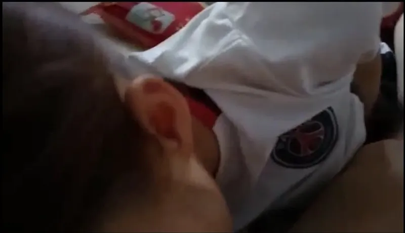 Em người yêu đam mê đá bóng