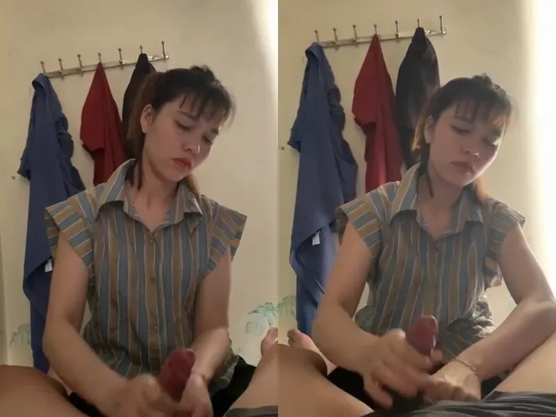 Anh trai đi vắng, ép bạn gái của anh trai sục thằng nhỏ xuất tinh